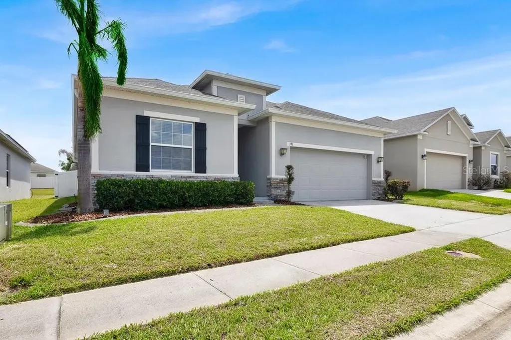 391 Pinecrest Loop Davenport FL 33837