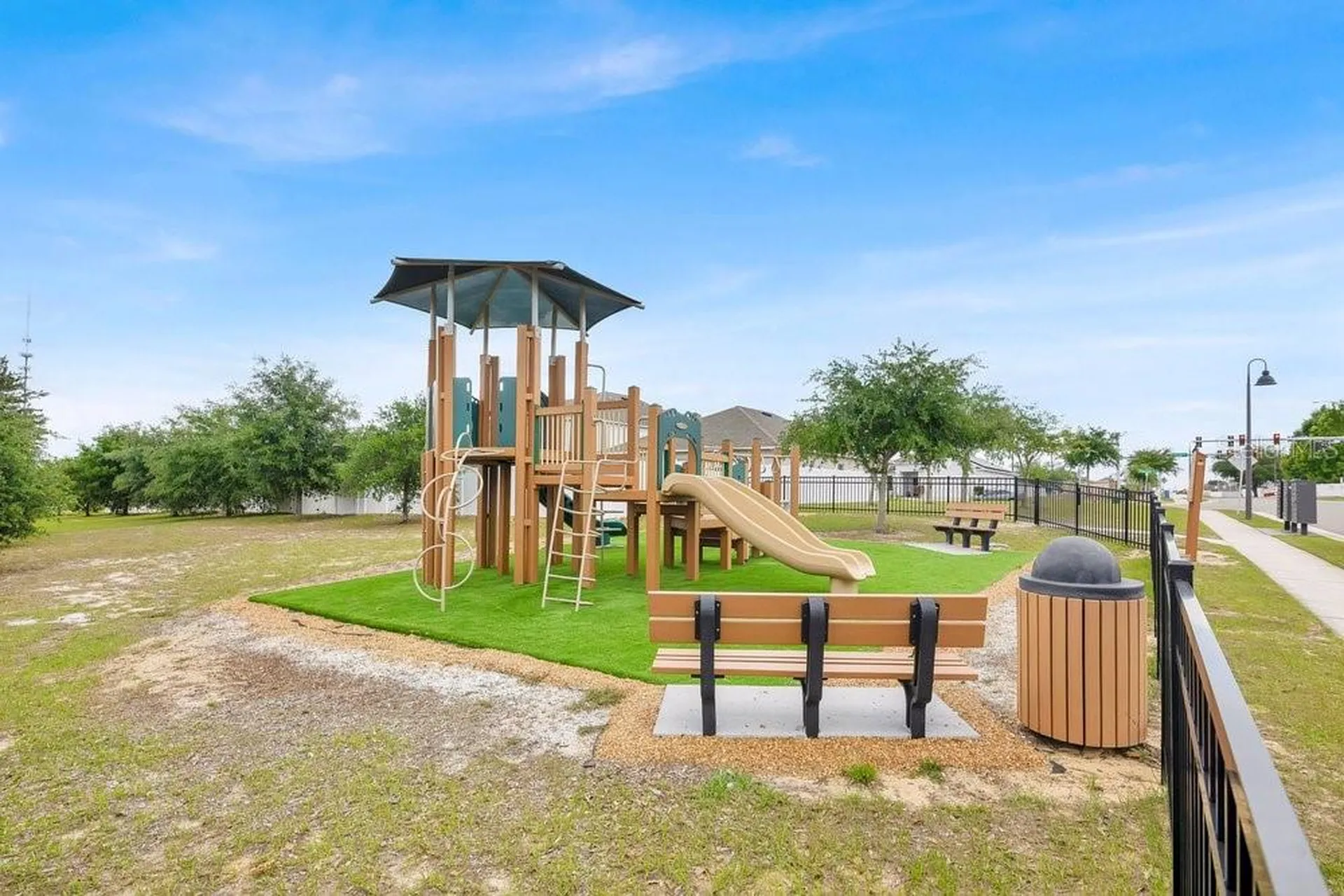 391 Pinecrest Loop Davenport FL 33837