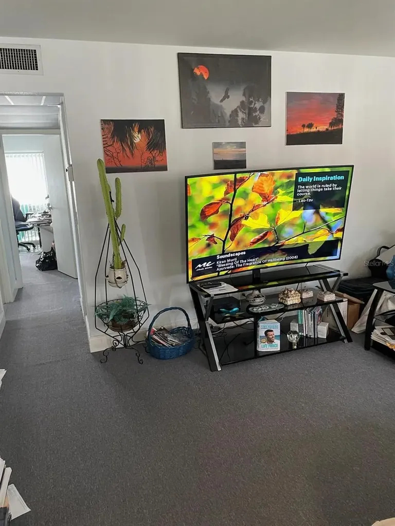 93 Saxony Delray Beach FL 33446