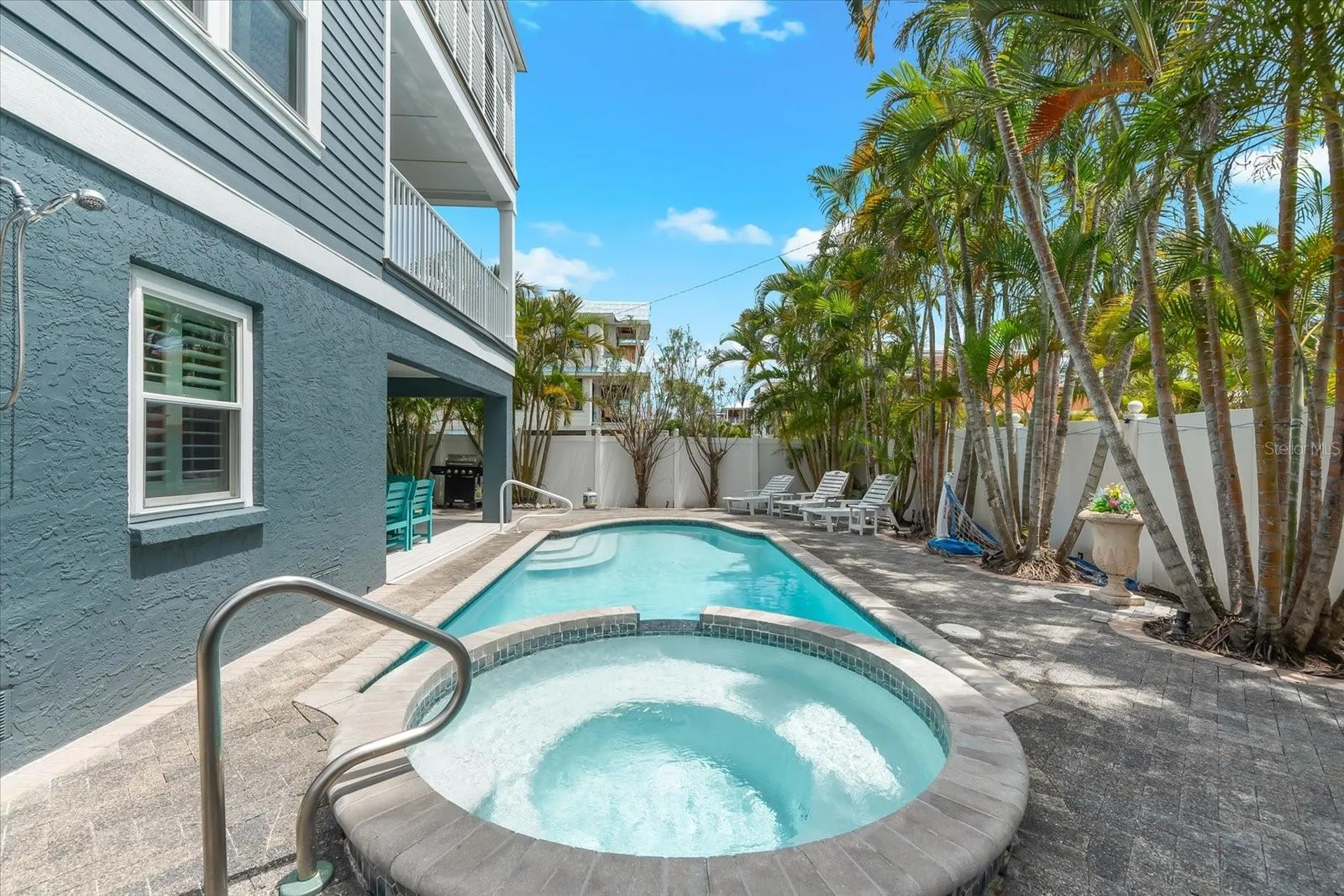 2300 Avenue B Bradenton Beach FL 34217