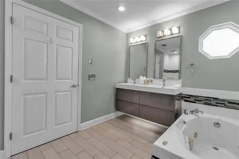 2300 Avenue B Bradenton Beach FL 34217