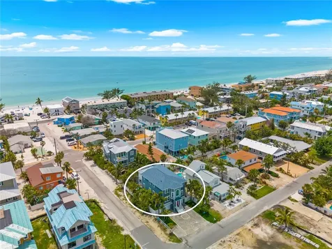 2300 Avenue B Bradenton Beach FL 34217