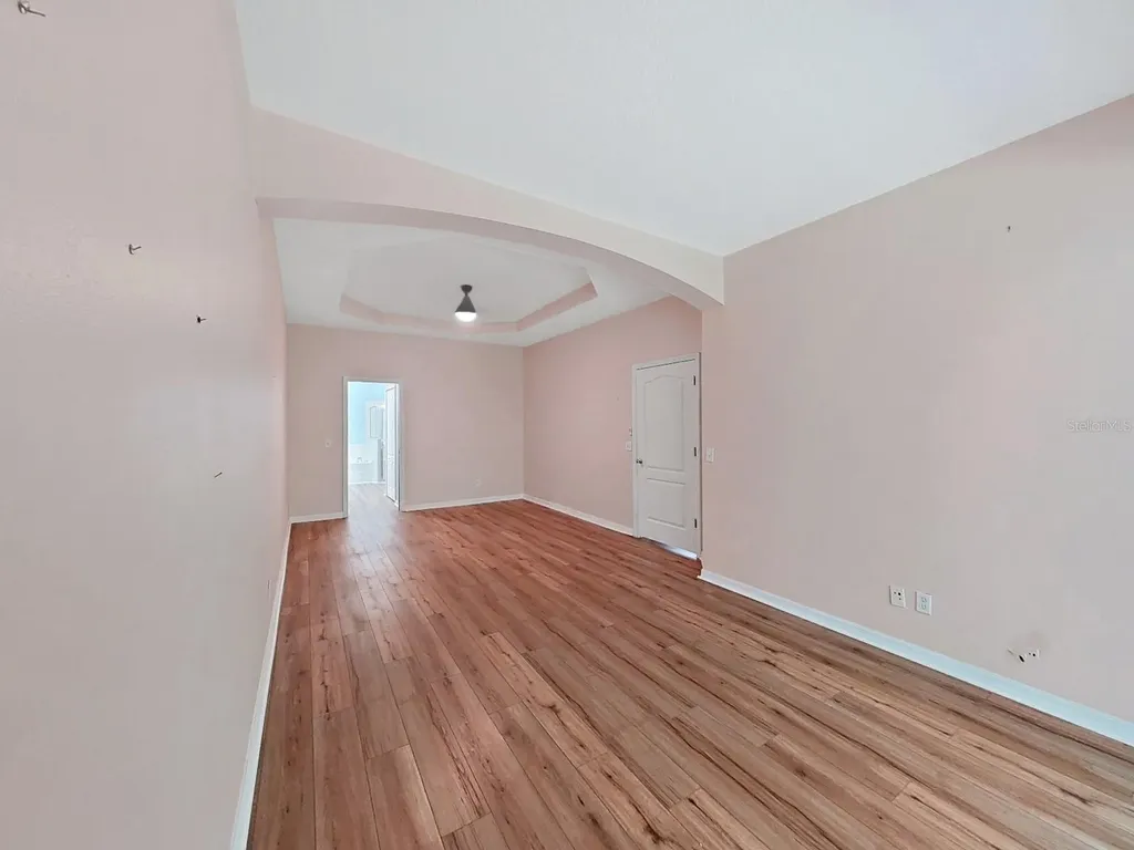 6077 Sandhill Ridge Drive Lithia FL 33547