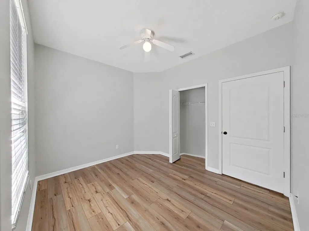 6077 Sandhill Ridge Drive Lithia FL 33547