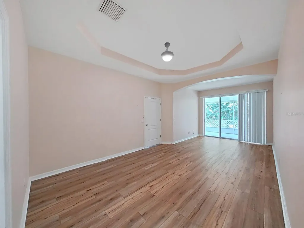 6077 Sandhill Ridge Drive Lithia FL 33547