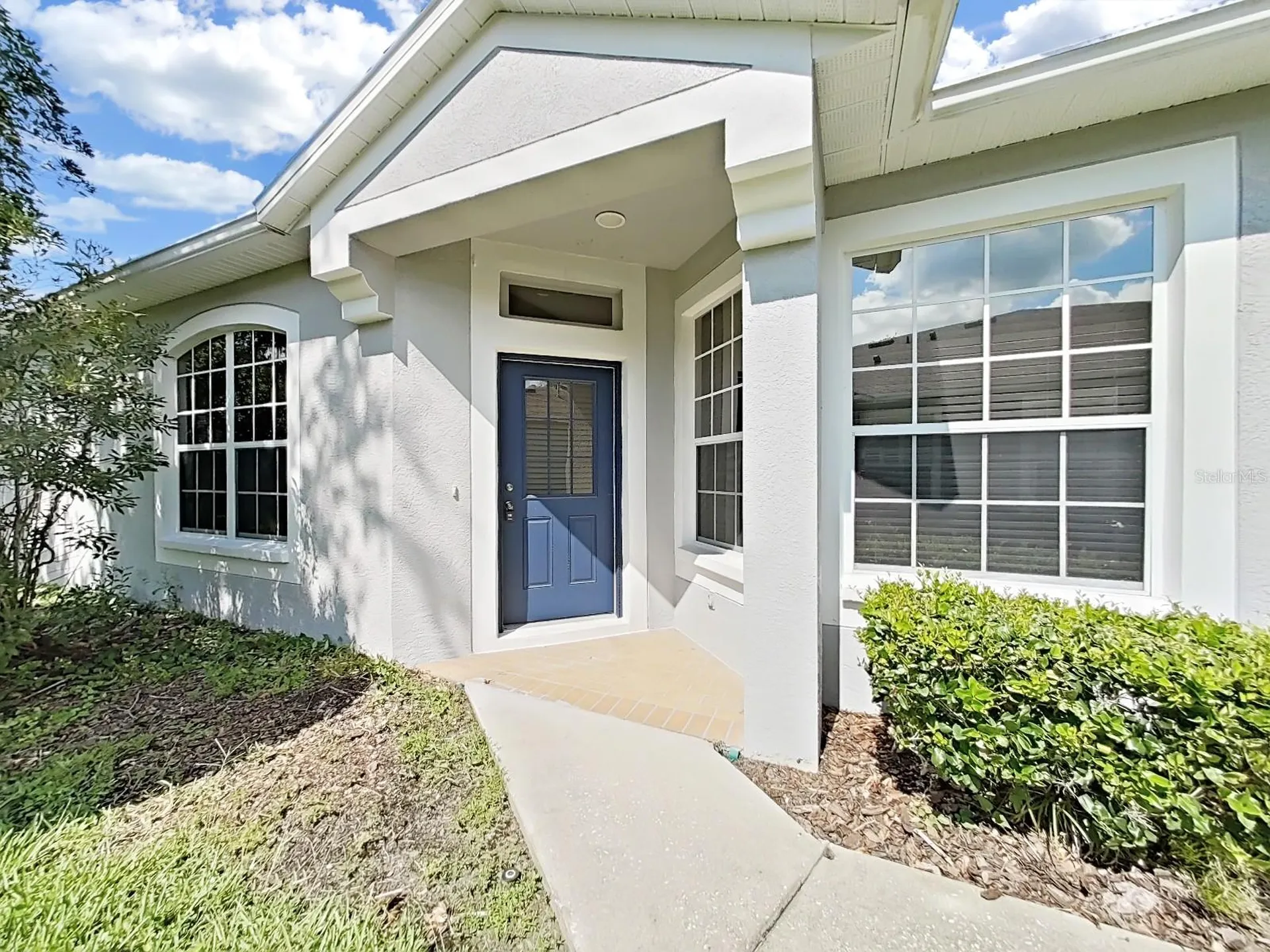 6077 Sandhill Ridge Drive Lithia FL 33547