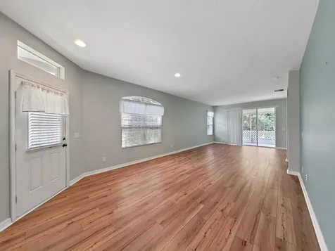 6077 Sandhill Ridge Drive Lithia FL 33547