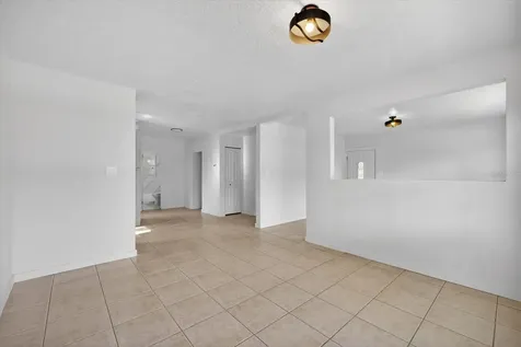 773 W Harbor Drive S St Petersburg FL 33705
