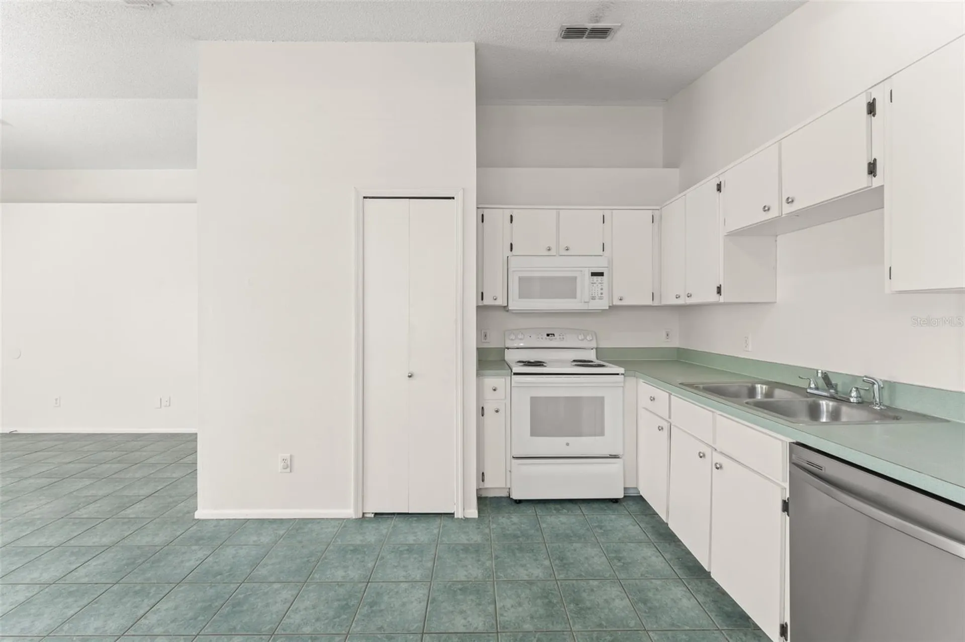 2920 Curry Village Lane Orlando FL 32822