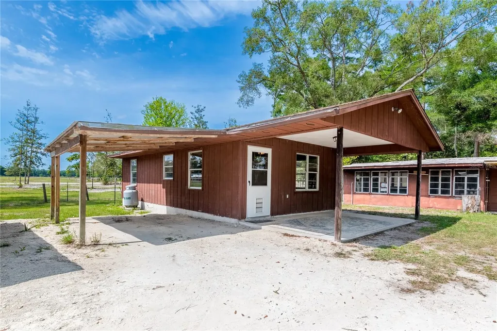 6150 NW County Road 345 Chiefland FL 32626
