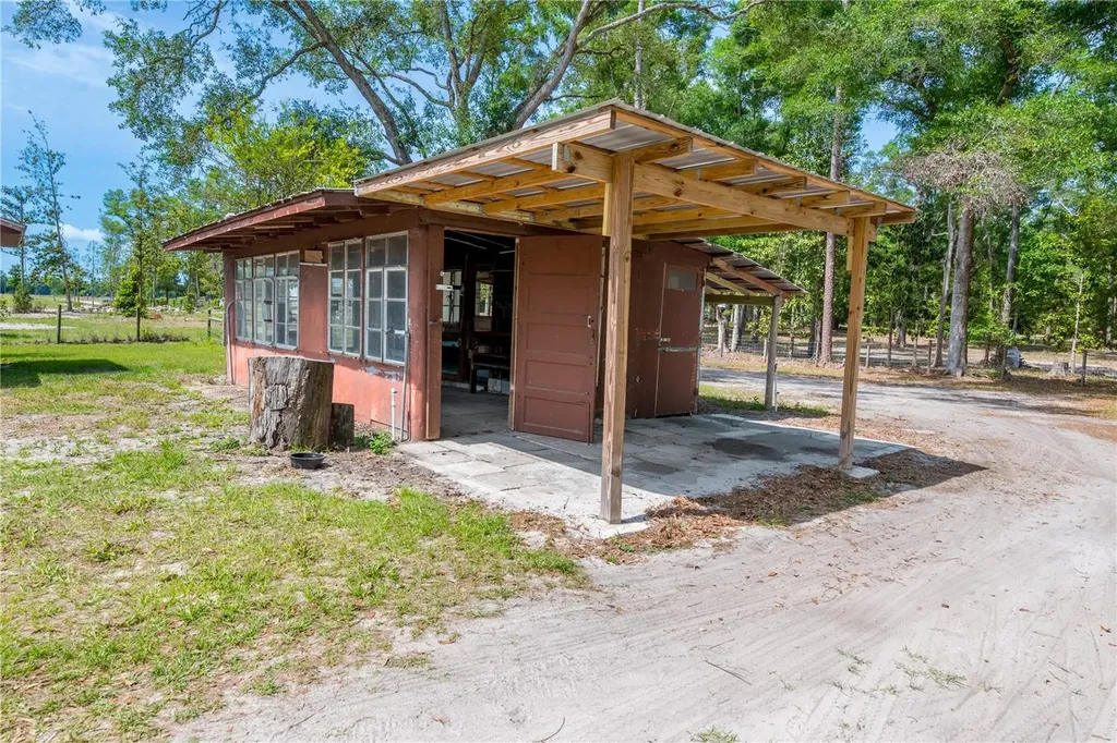 6150 NW County Road 345 Chiefland FL 32626