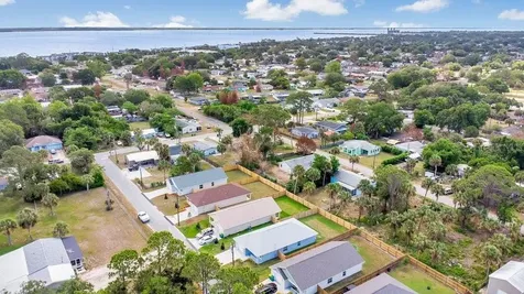 865 Dunbar Street Cocoa FL 32927