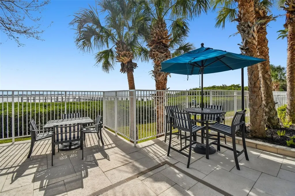 4304 Bay Club Circle Tampa FL 33607