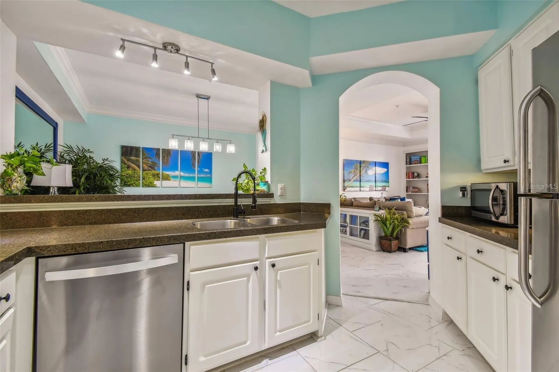 4304 Bay Club Circle Tampa FL 33607