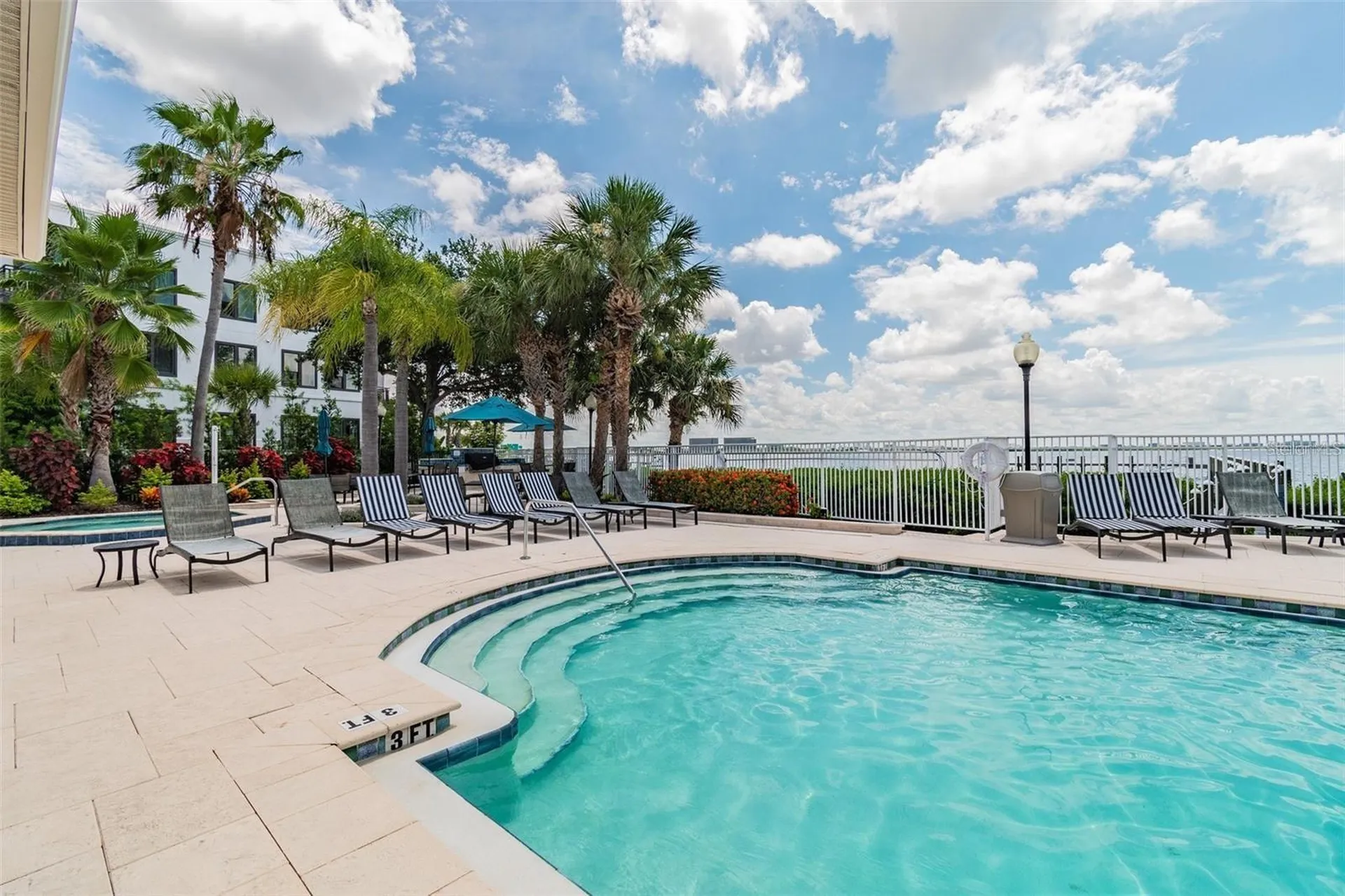 4304 Bay Club Circle Tampa FL 33607