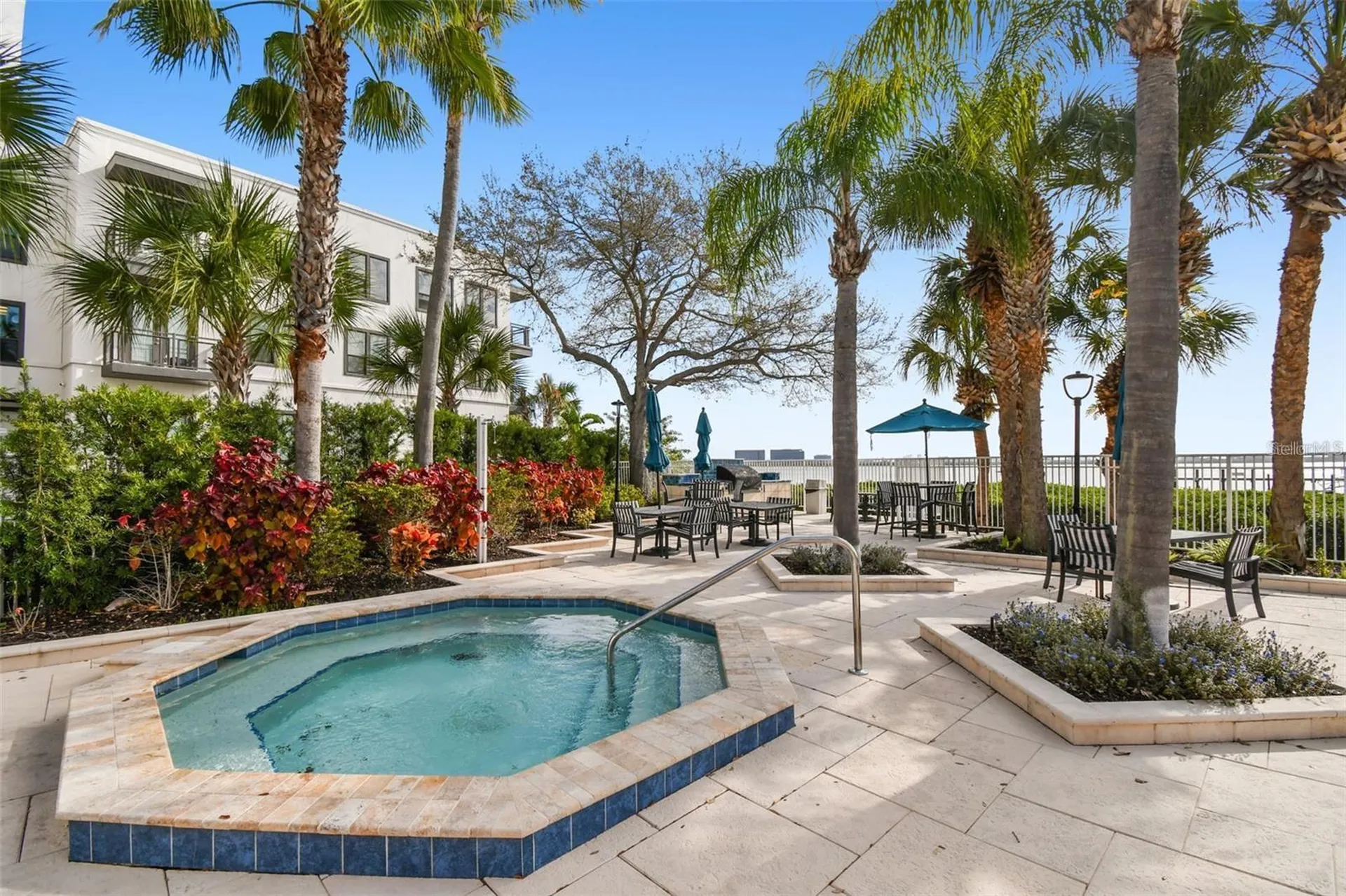 4304 Bay Club Circle Tampa FL 33607
