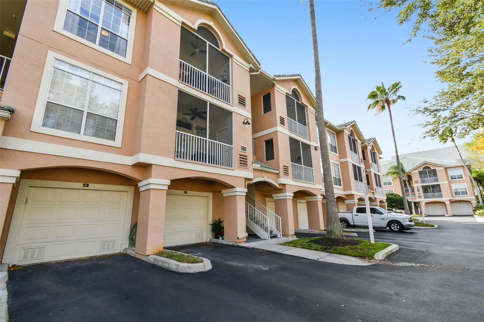4304 Bay Club Circle Tampa FL 33607