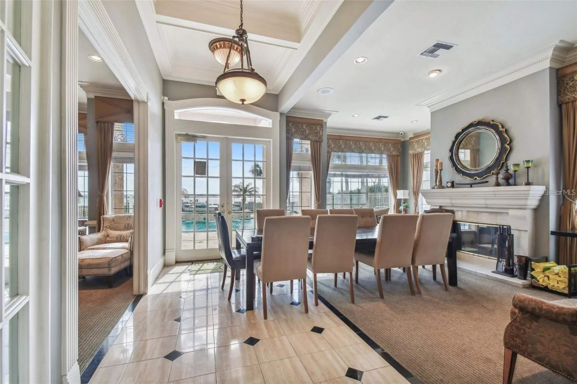 4304 Bay Club Circle Tampa FL 33607