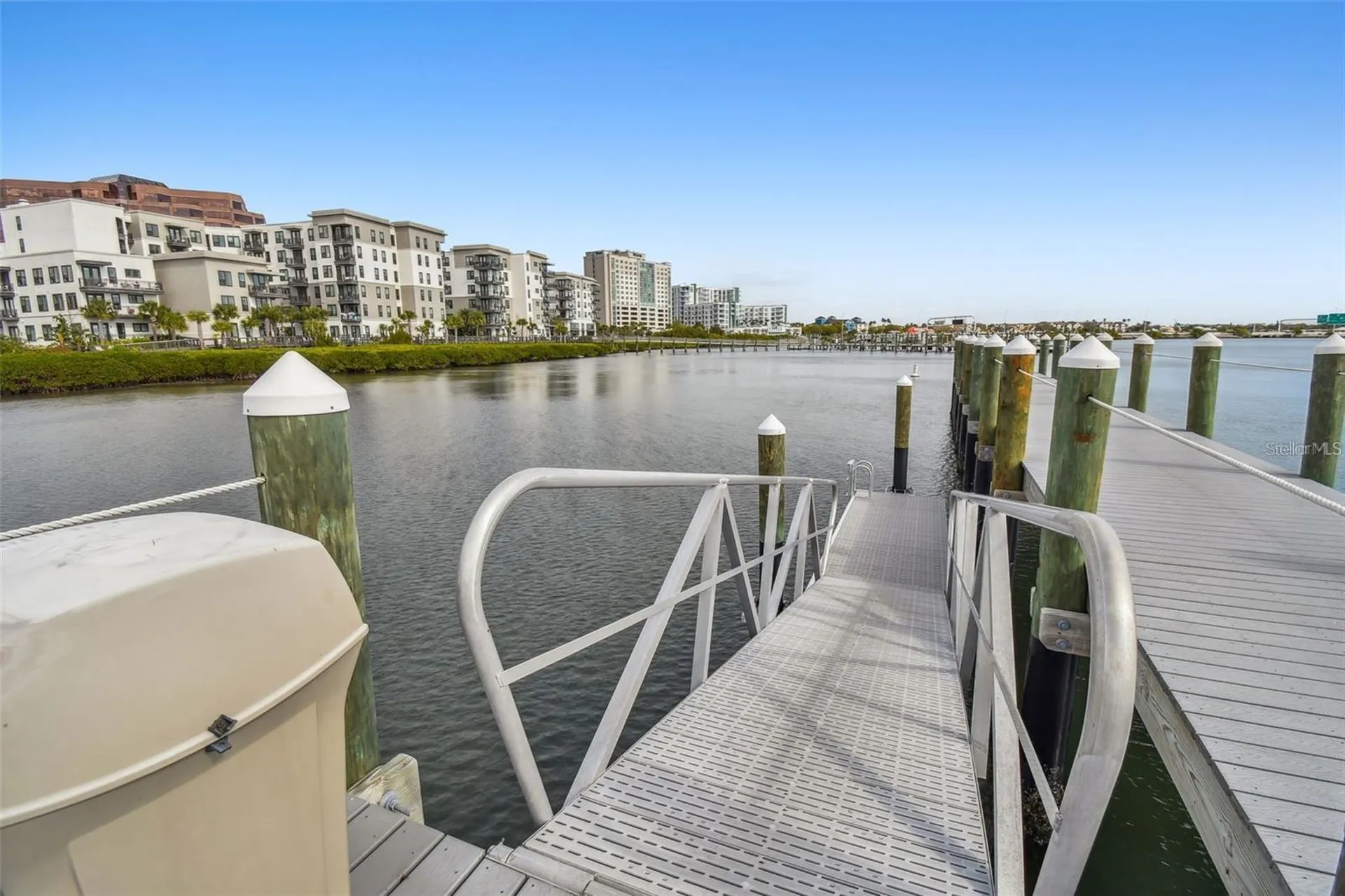 4304 Bay Club Circle Tampa FL 33607