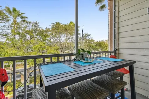 4304 Bay Club Circle Tampa FL 33607