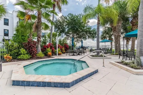 4304 Bay Club Circle Tampa FL 33607