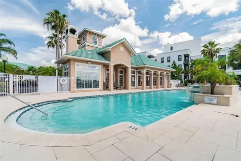 4304 Bay Club Circle Tampa FL 33607