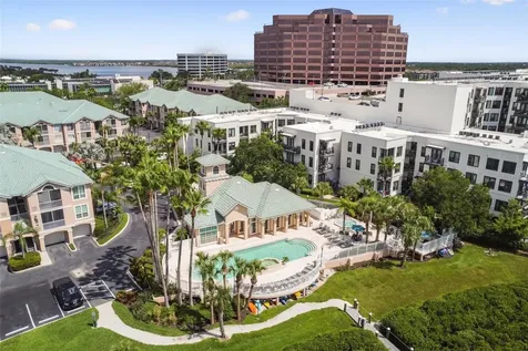 4304 Bay Club Circle Tampa FL 33607