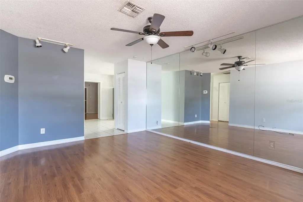8232 43rd Way N Pinellas Park FL 33781
