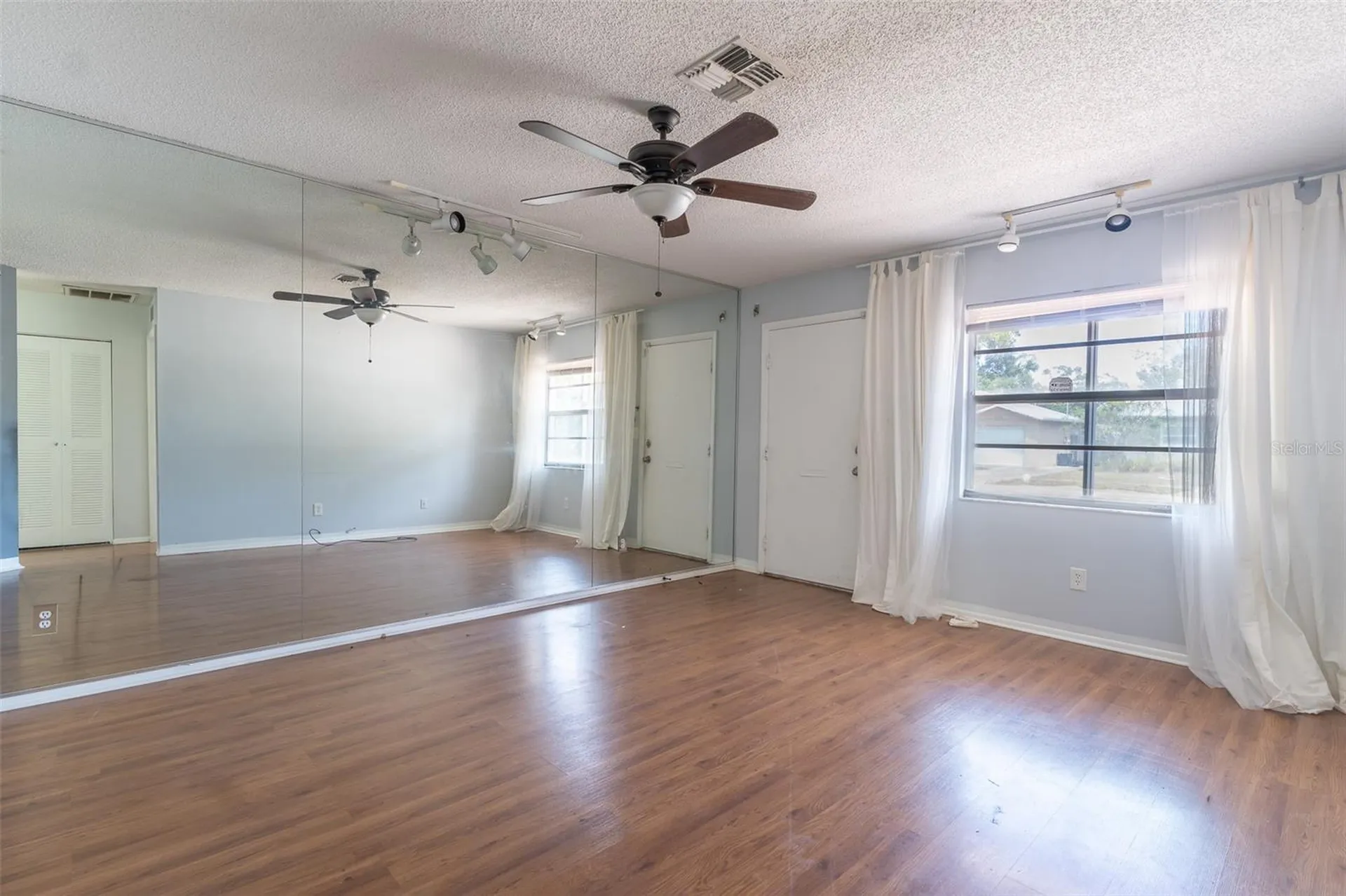 8232 43rd Way N Pinellas Park FL 33781