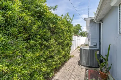 8232 43rd Way N Pinellas Park FL 33781