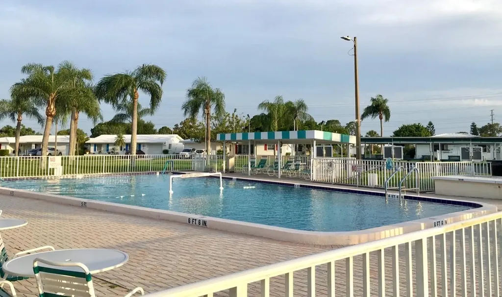 3662 97th Avenue N Pinellas Park FL 33782