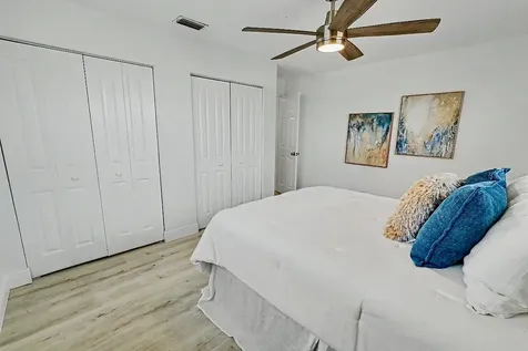 3662 97th Avenue N Pinellas Park FL 33782