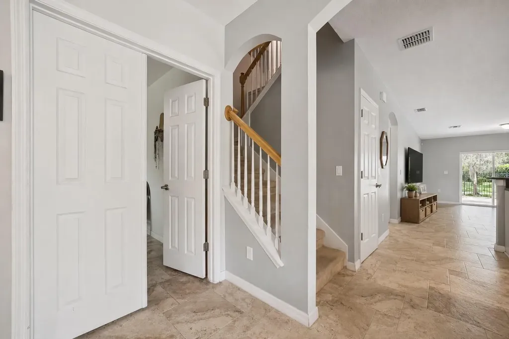 921 Bending Oak Trail Winter Garden FL 34787