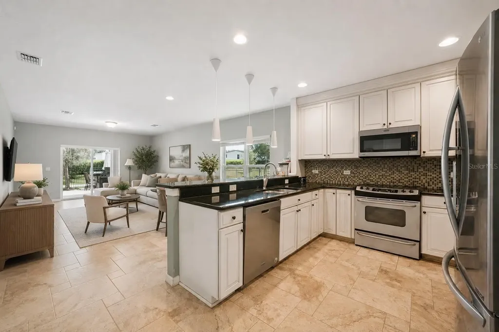 921 Bending Oak Trail Winter Garden FL 34787