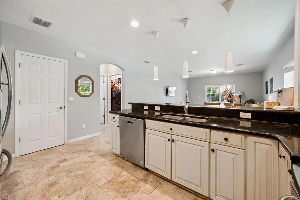 921 Bending Oak Trail Winter Garden FL 34787