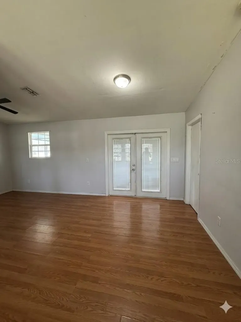 900 NE 18th Terrace Cape Coral FL 33909