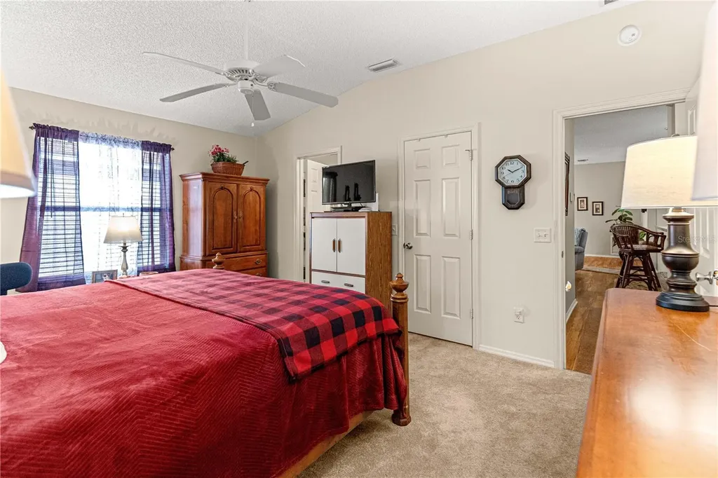 16922 SE 81st Charlesfort Avenue The Villages FL 32162