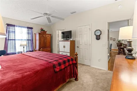 16922 SE 81st Charlesfort Avenue The Villages FL 32162