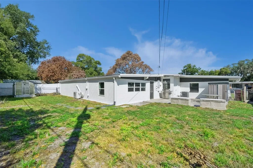 6304 Yellowstone Street Orlando FL 32807