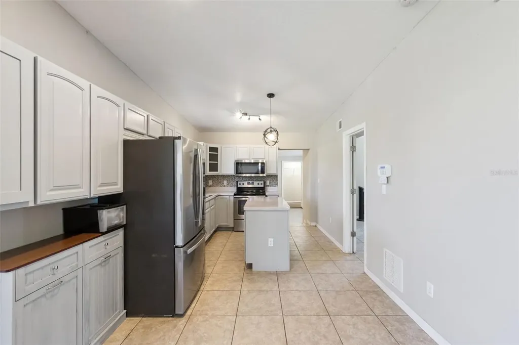 6304 Yellowstone Street Orlando FL 32807