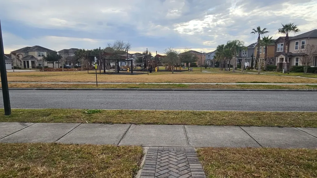 5209 Creekside Park Avenue Orlando FL 32811