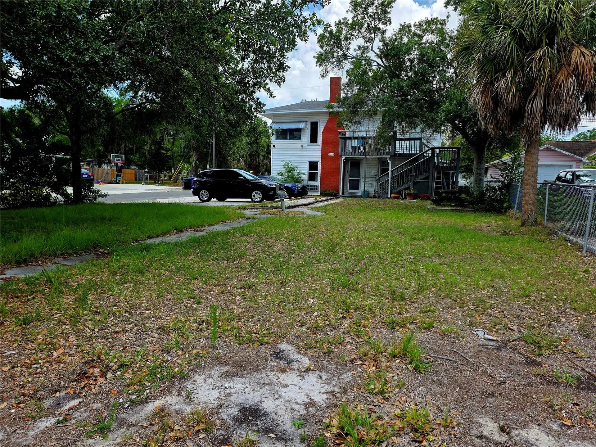 1204 38th Avenue N St Petersburg FL 33704