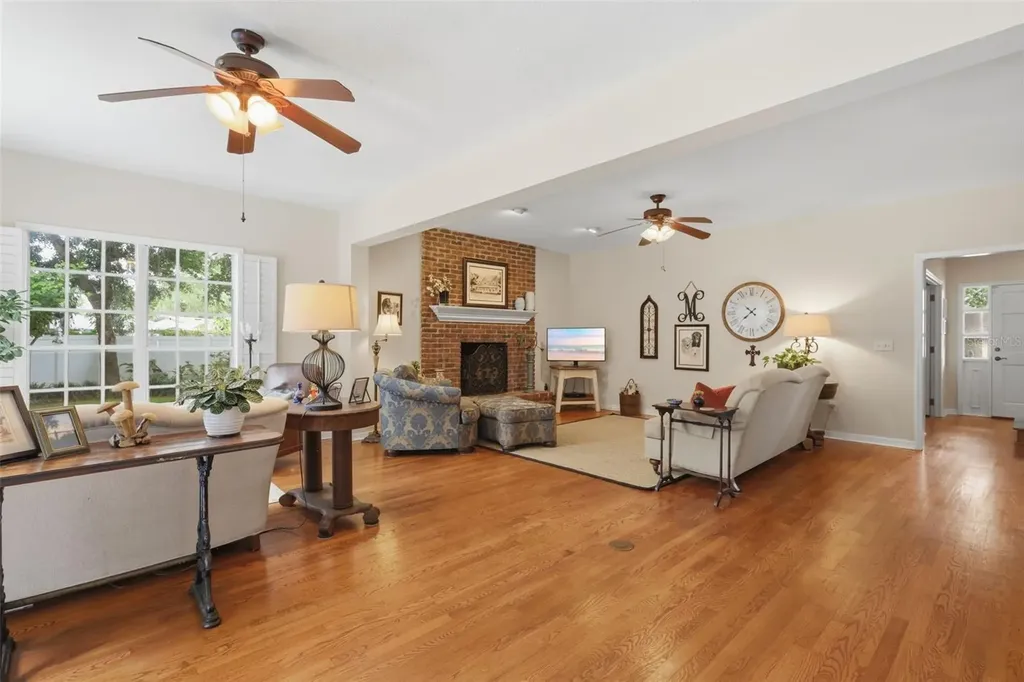 4193 Conway Place Circle Orlando FL 32812