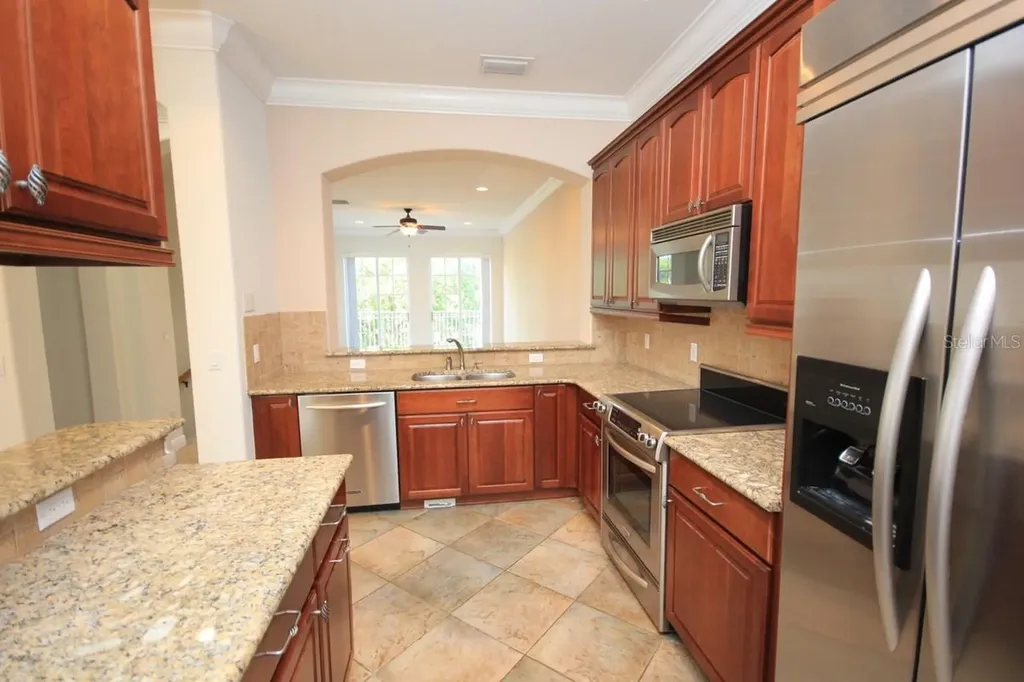 6002 Yeats Manor Drive Tampa FL 33616
