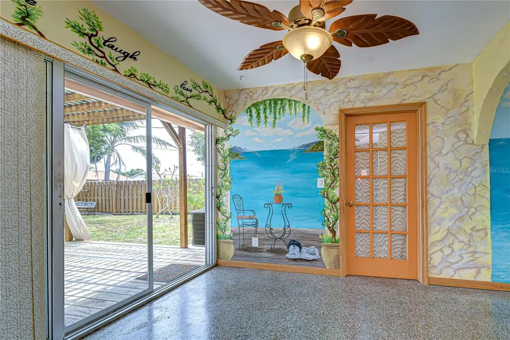 6710 35th Terrace N St Petersburg FL 33710