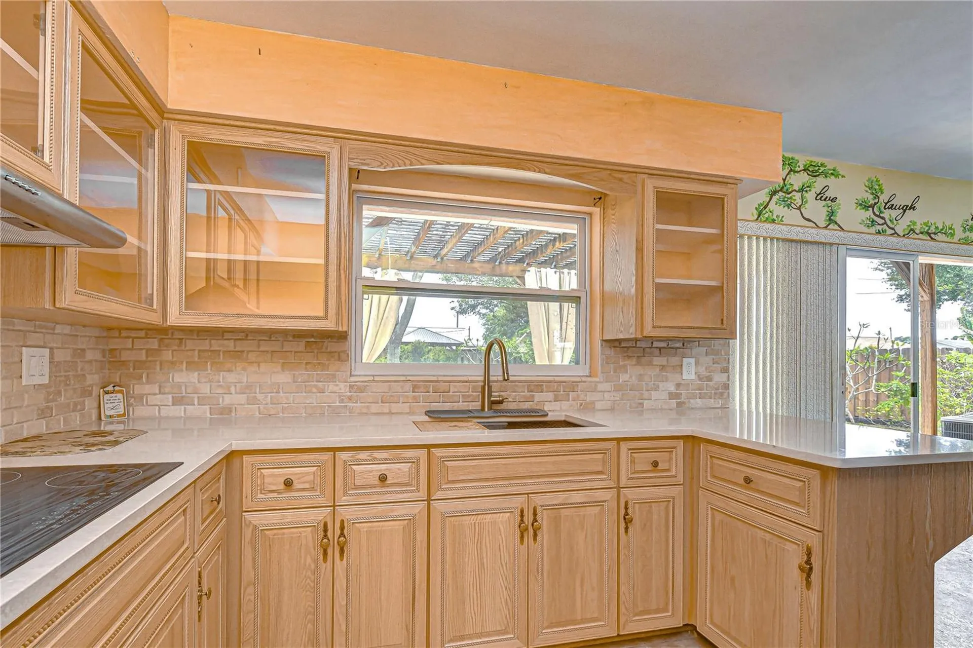 6710 35th Terrace N St Petersburg FL 33710