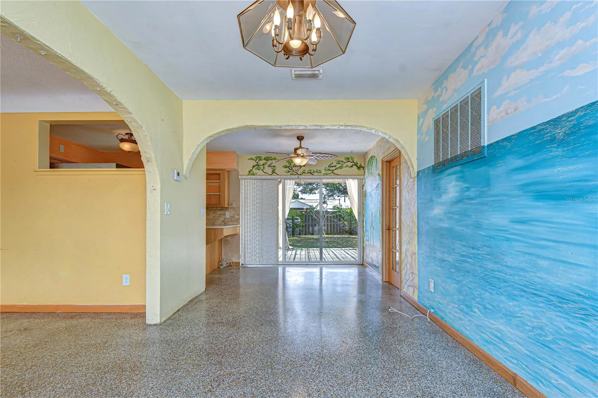 6710 35th Terrace N St Petersburg FL 33710
