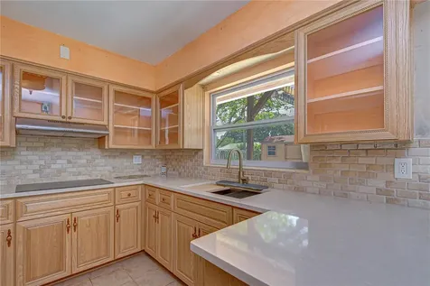 6710 35th Terrace N St Petersburg FL 33710
