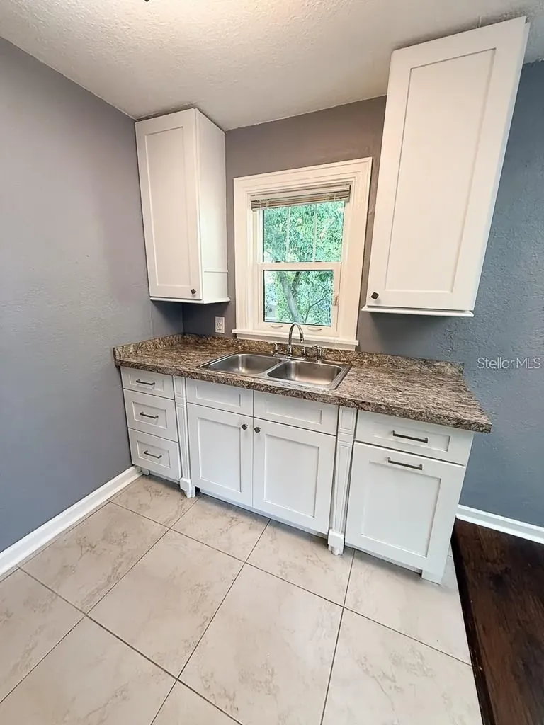 2434 9th Avenue N St Petersburg FL 33713