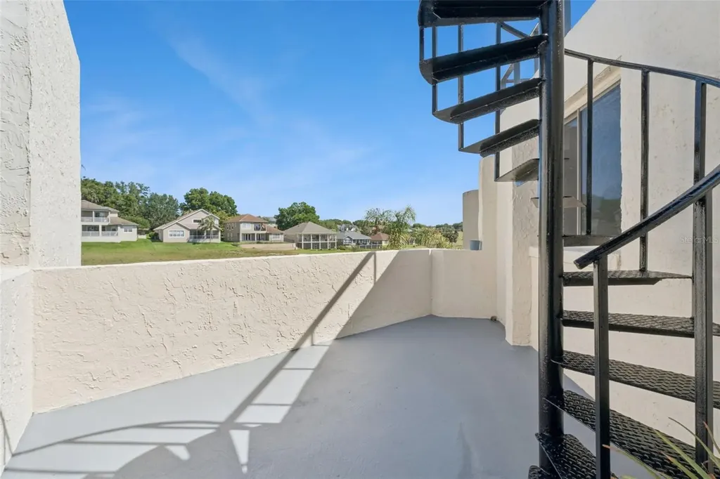 1111 Encourte Green Apopka FL 32712